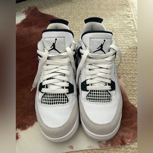 Nike Air Jordan 4 Retro
